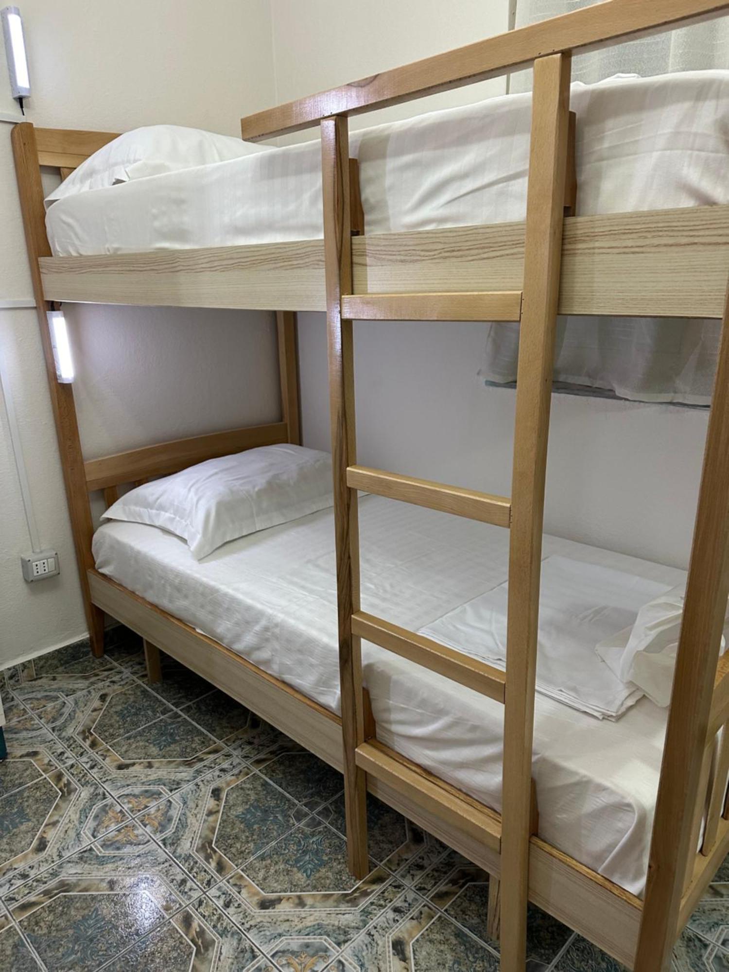 Tirana Lemon Breeze Hostel Exterior photo
