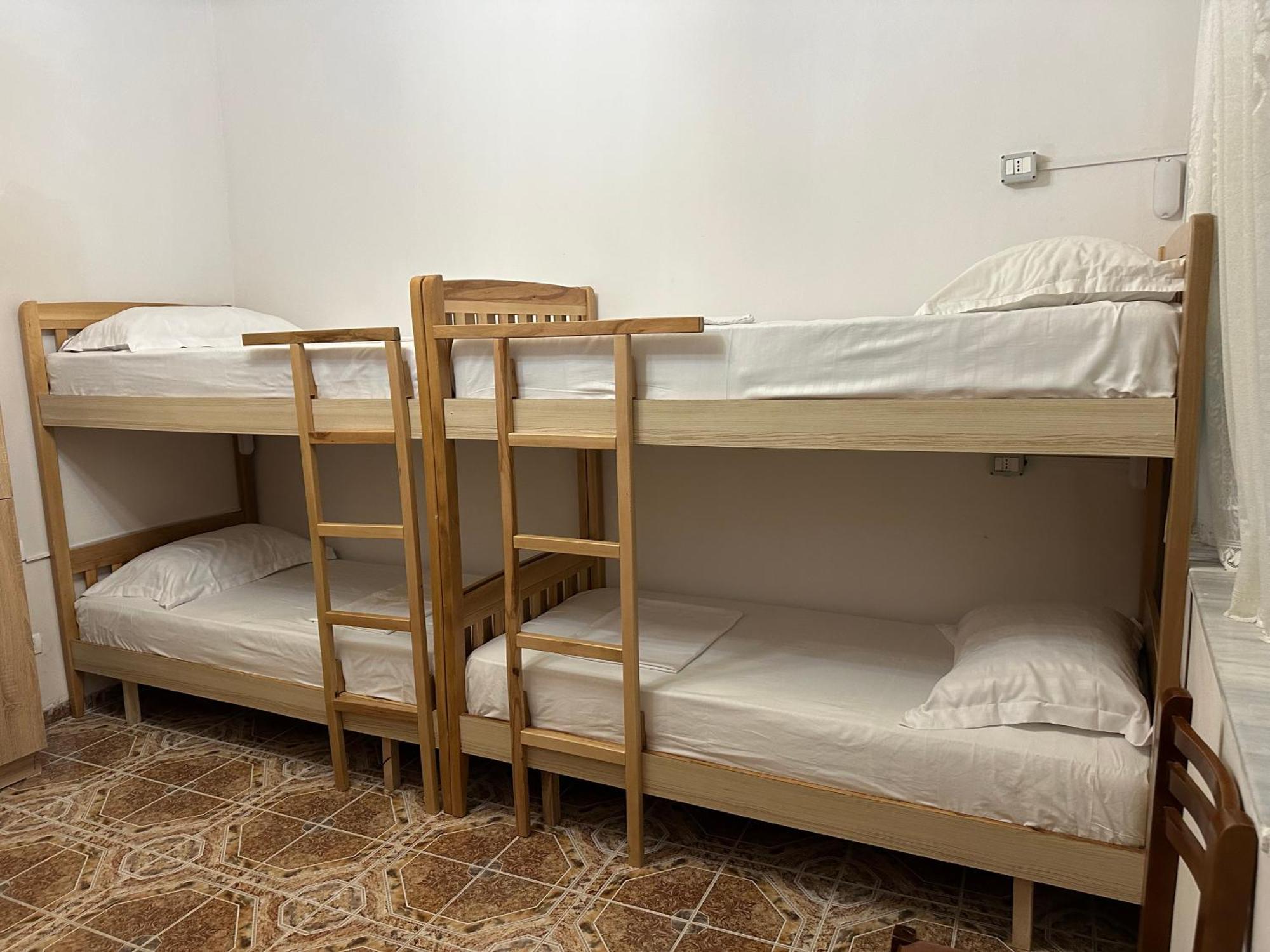 Tirana Lemon Breeze Hostel Exterior photo
