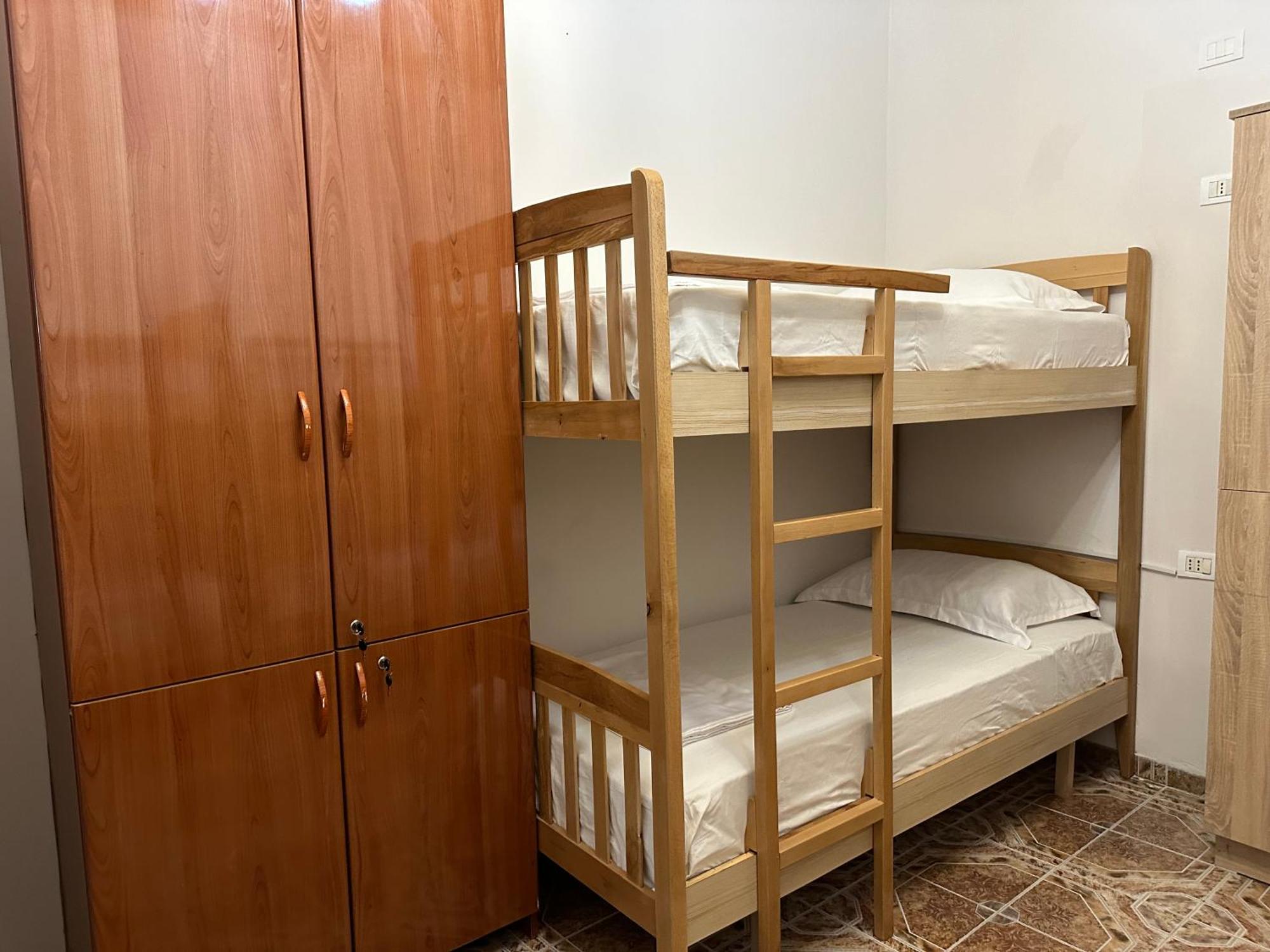 Tirana Lemon Breeze Hostel Exterior photo