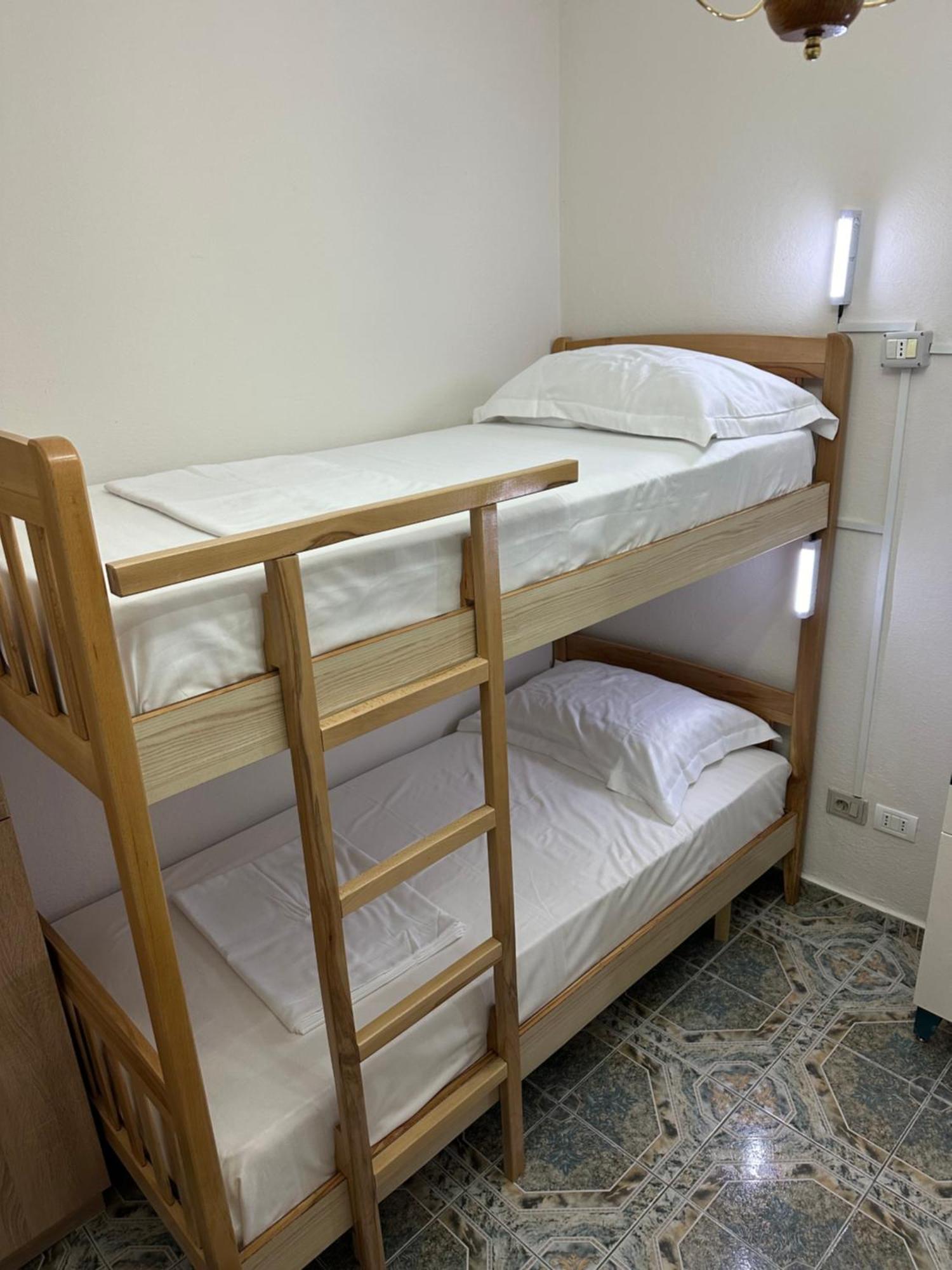 Tirana Lemon Breeze Hostel Exterior photo