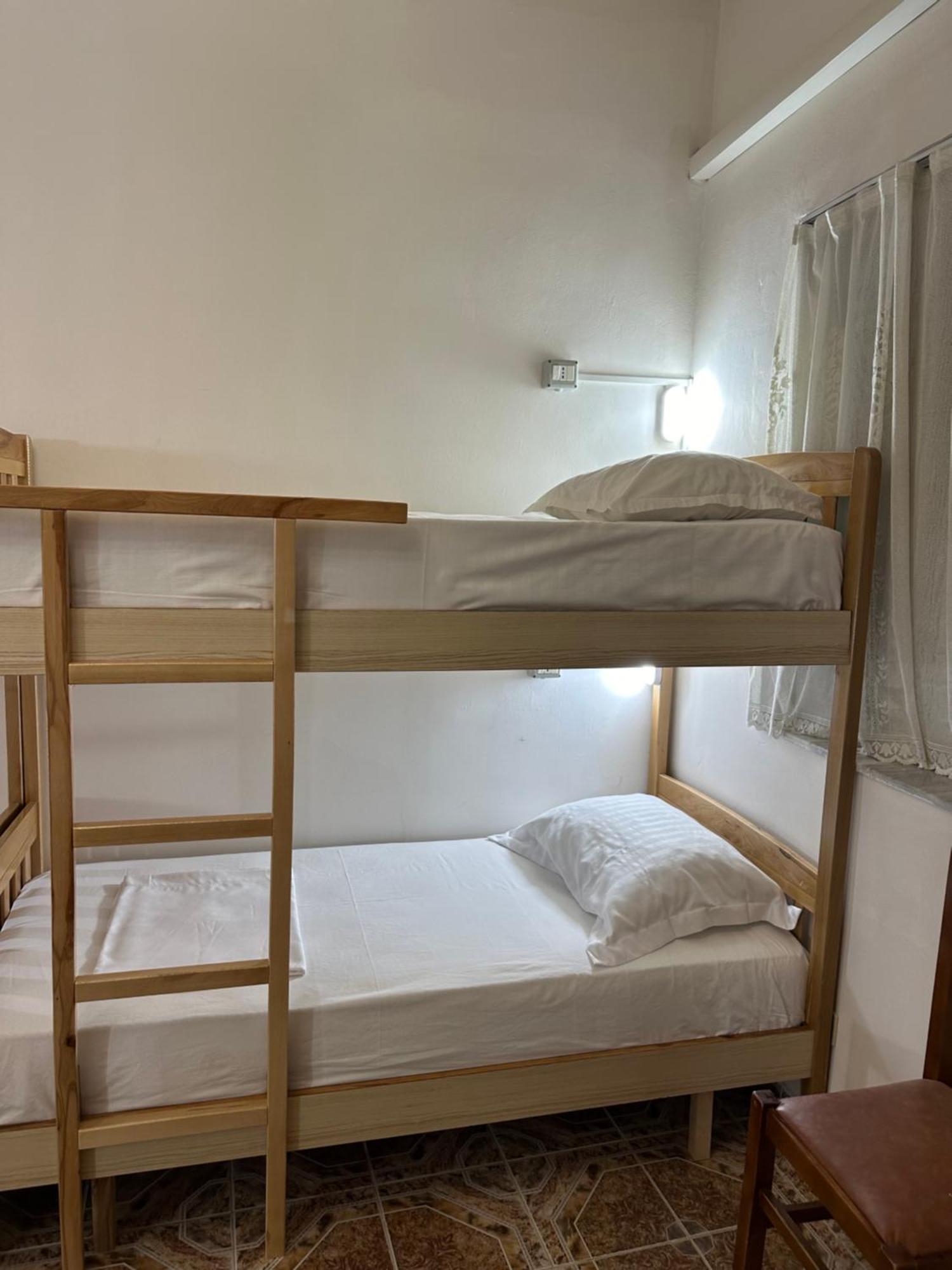 Tirana Lemon Breeze Hostel Exterior photo