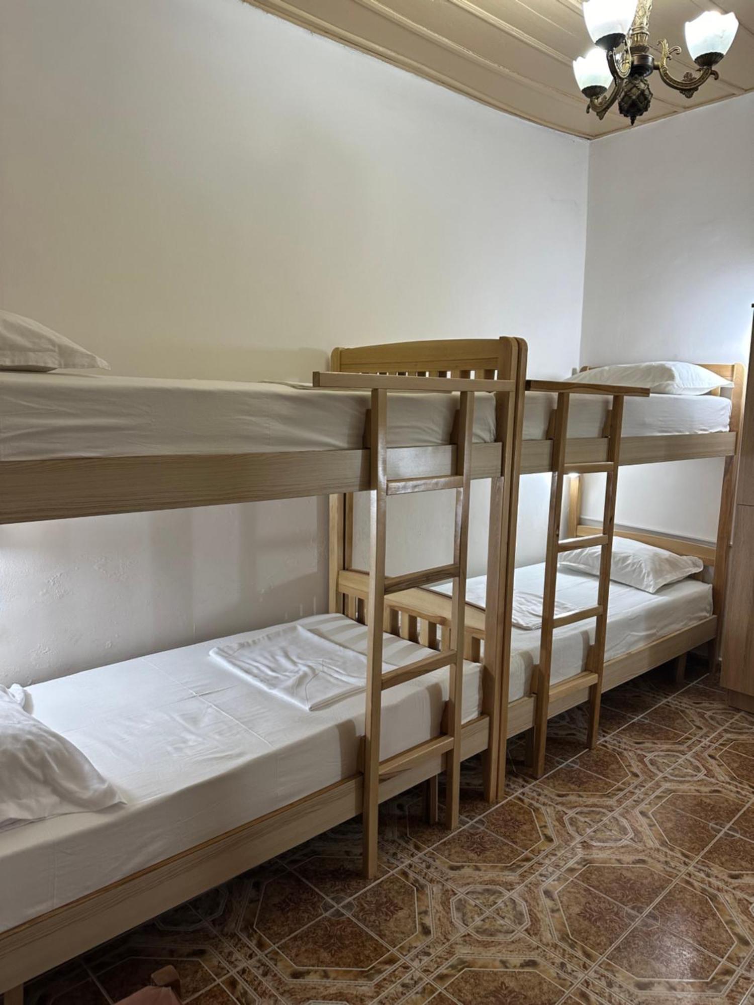 Tirana Lemon Breeze Hostel Exterior photo