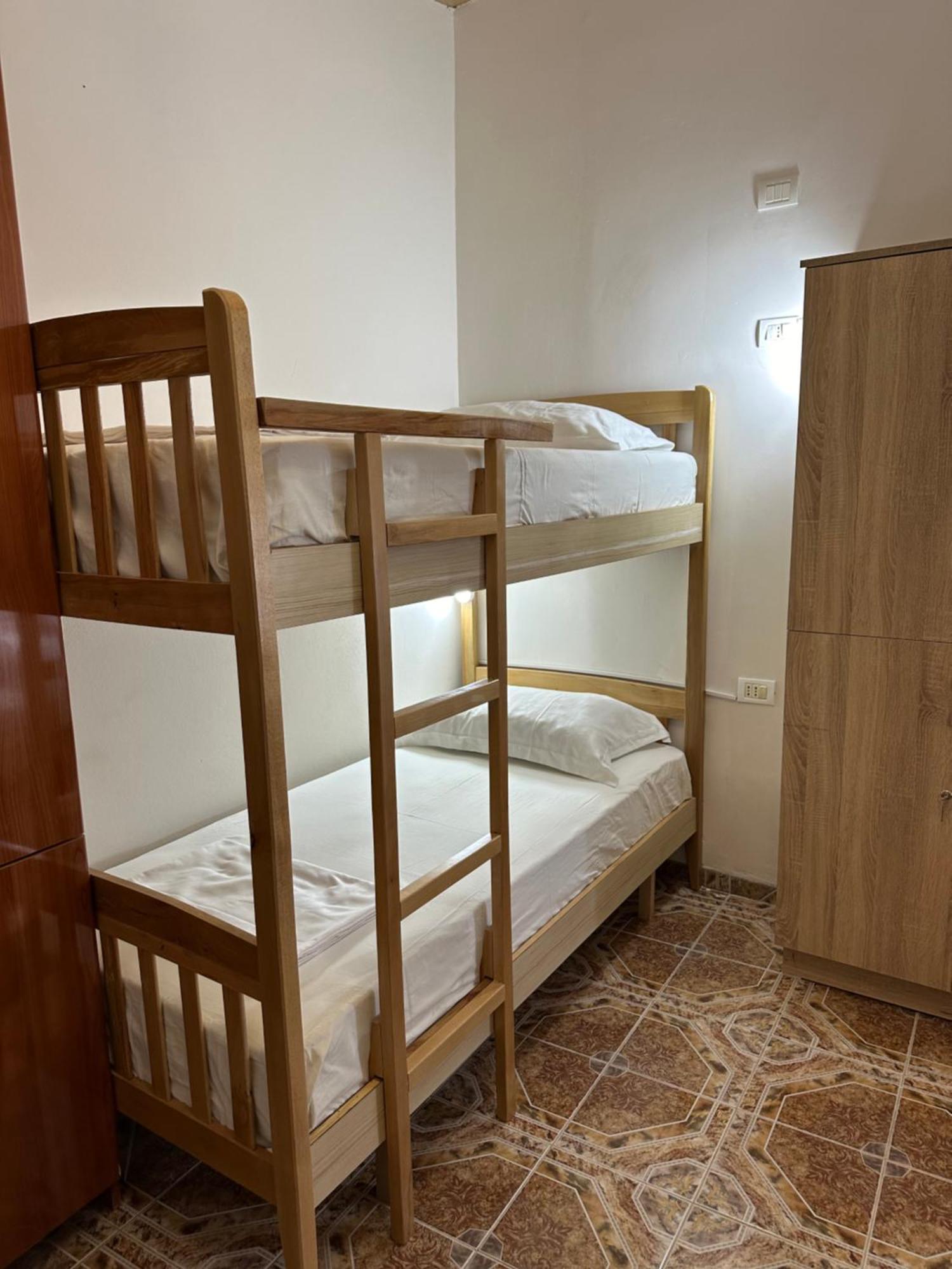 Tirana Lemon Breeze Hostel Exterior photo